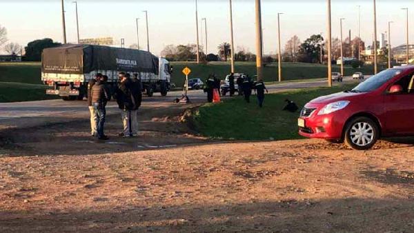 Asesinaron a un policía: le robaron la moto y el arma de reglamento